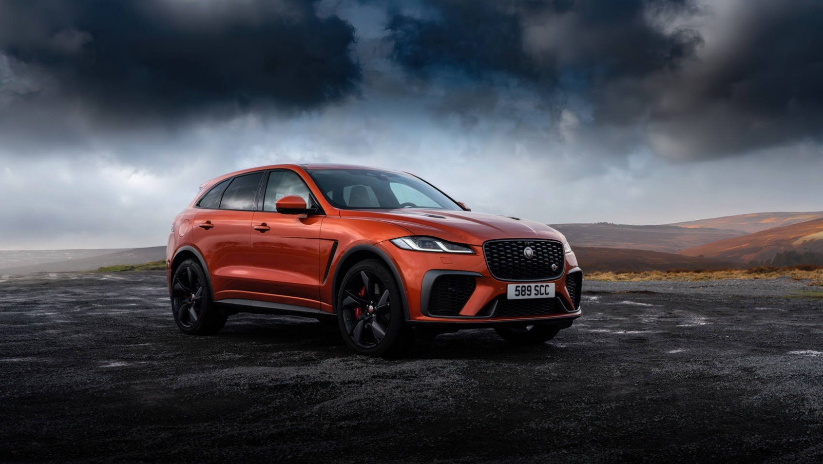 Jaguar F-Pace SVR prawy przód