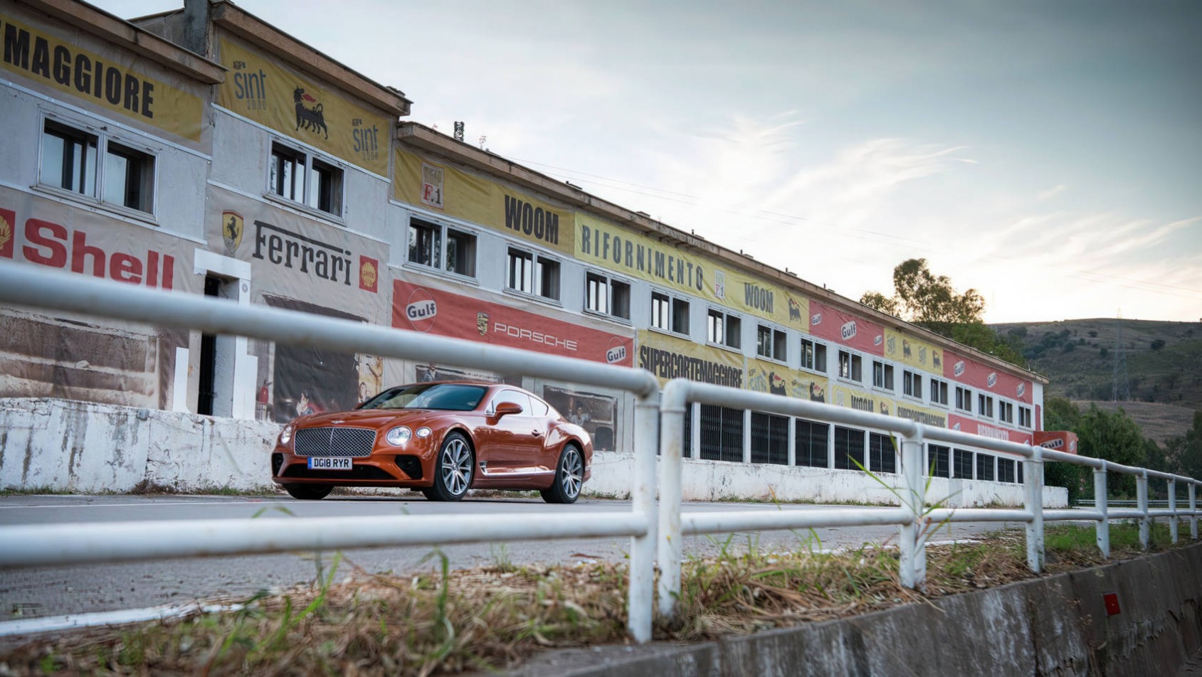 Bentley Continental GT w mieście