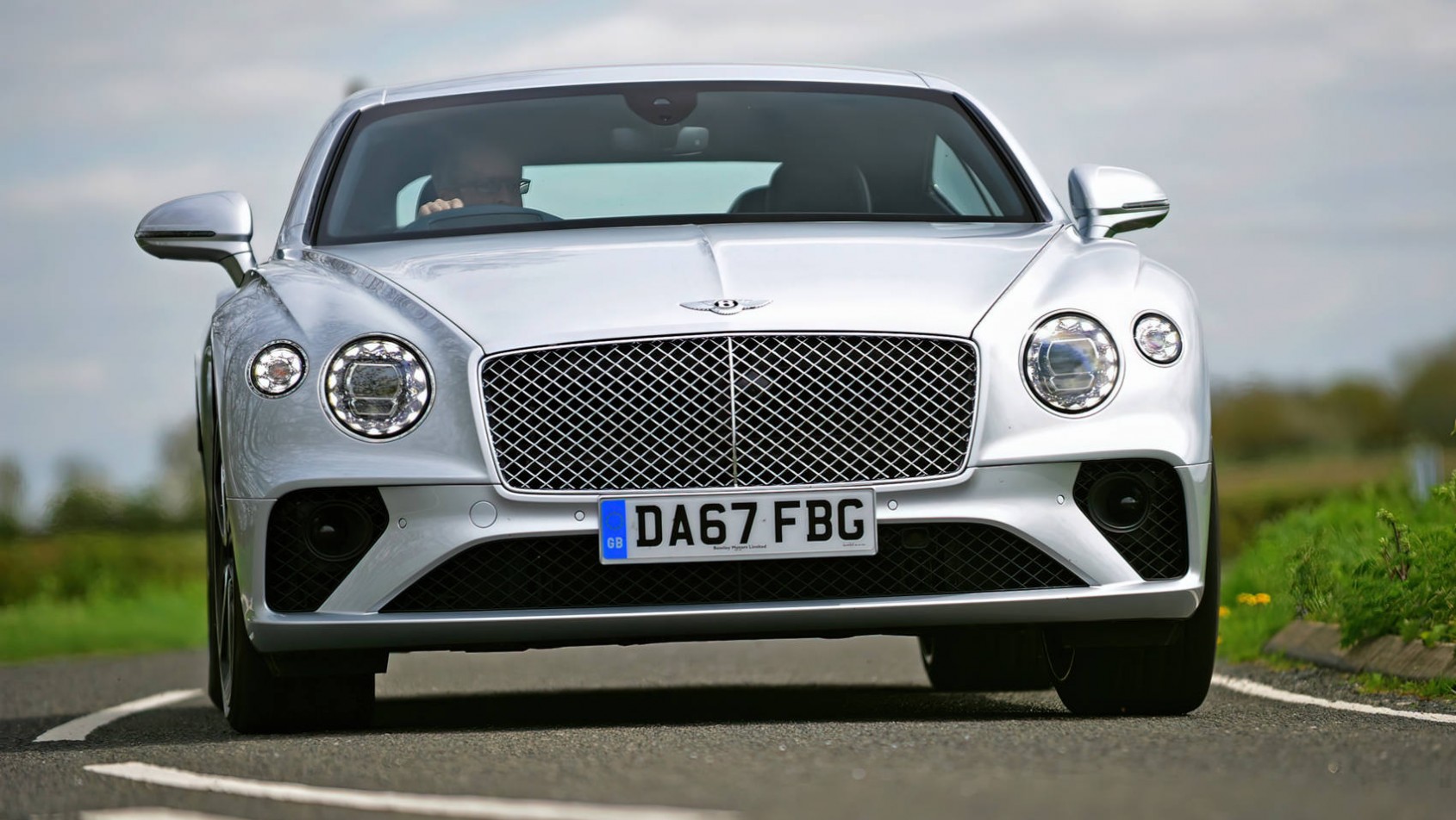 Bentley Continental GT - front auta