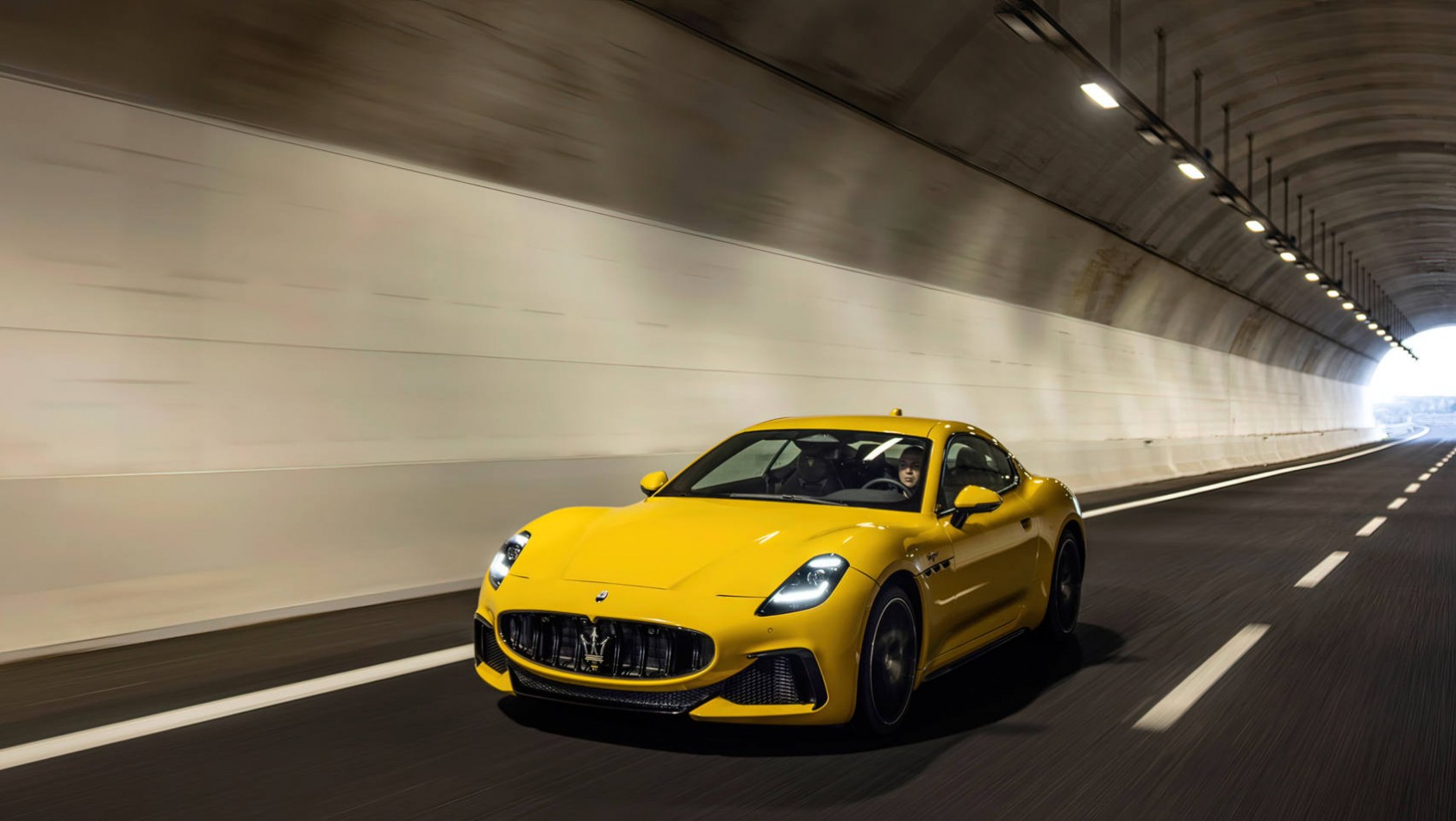 Maserati GranTurismo 2023 Maserati GranTurismo Trofeo giallo modena