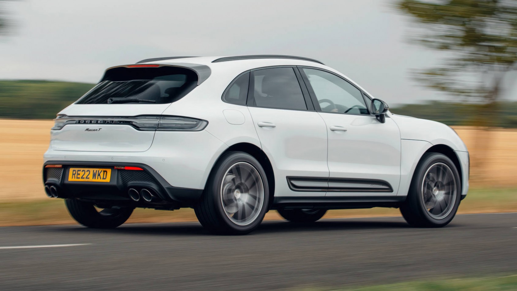 2023 Porsche Macan T tył dynamiczne