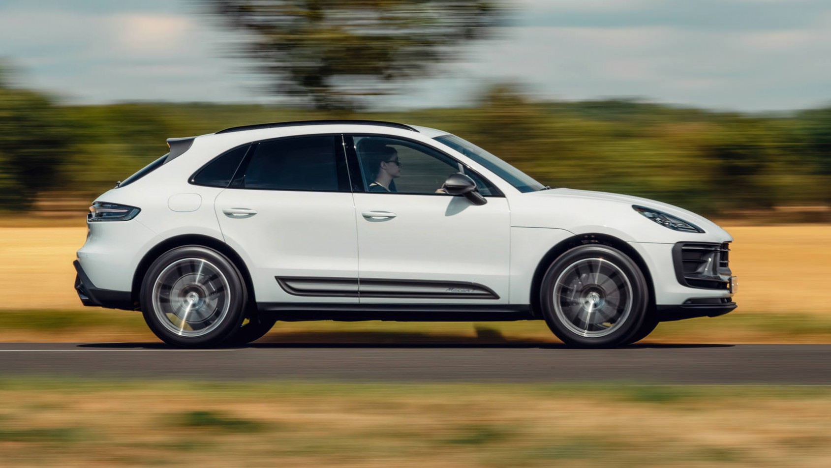 2023 Porsche Macan T profil