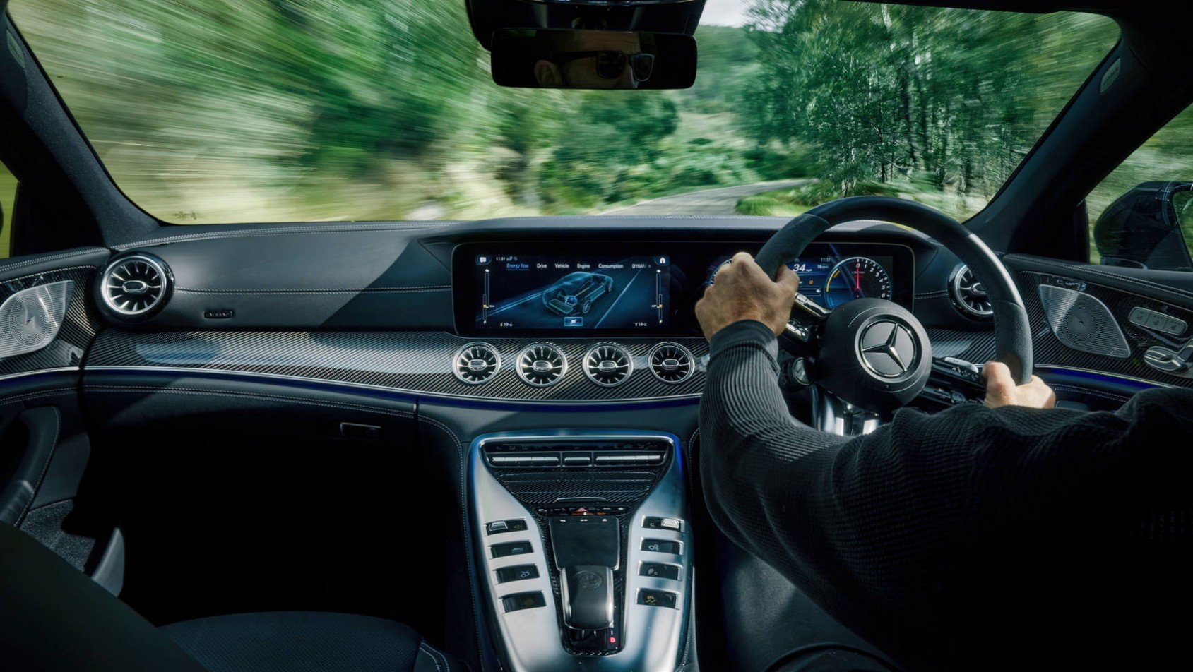 Mercedes-AMG GT 63S E-Performance kokpit