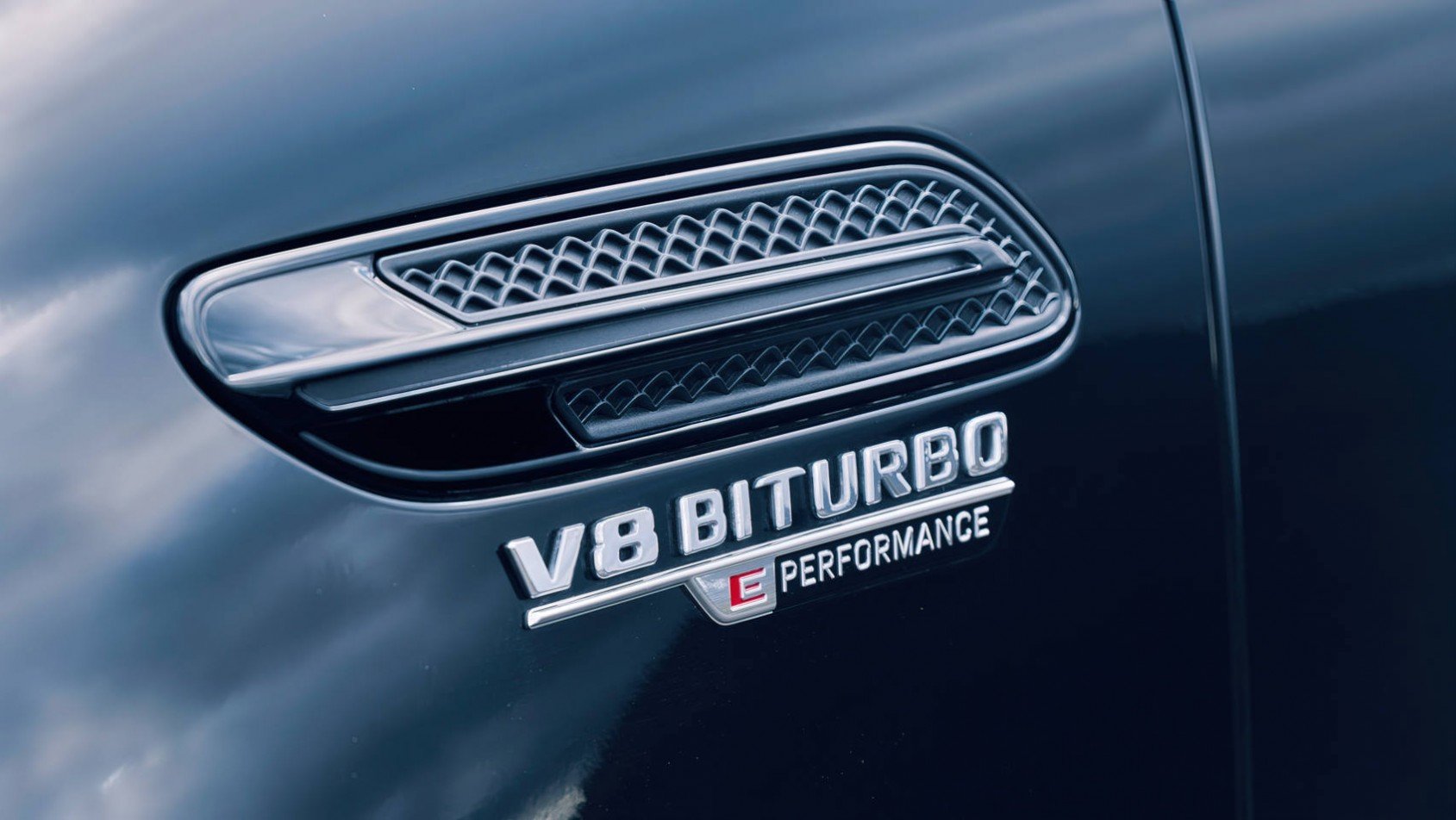 Mercedes-AMG GT 63S 4-door E-Performance emblemat