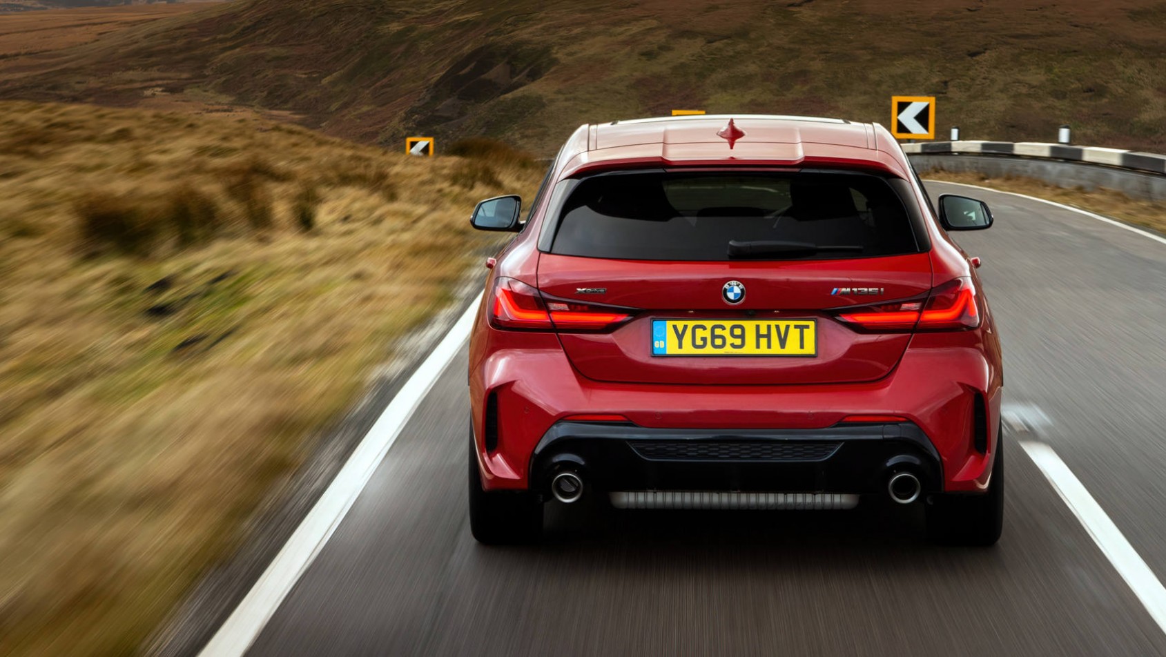 BMW M135i 2023 BMW M135i tył