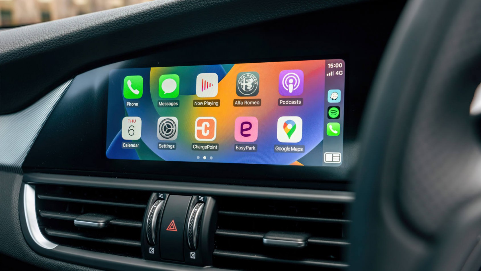 2023 Alfa Romeo Giulia Veloce multimedia