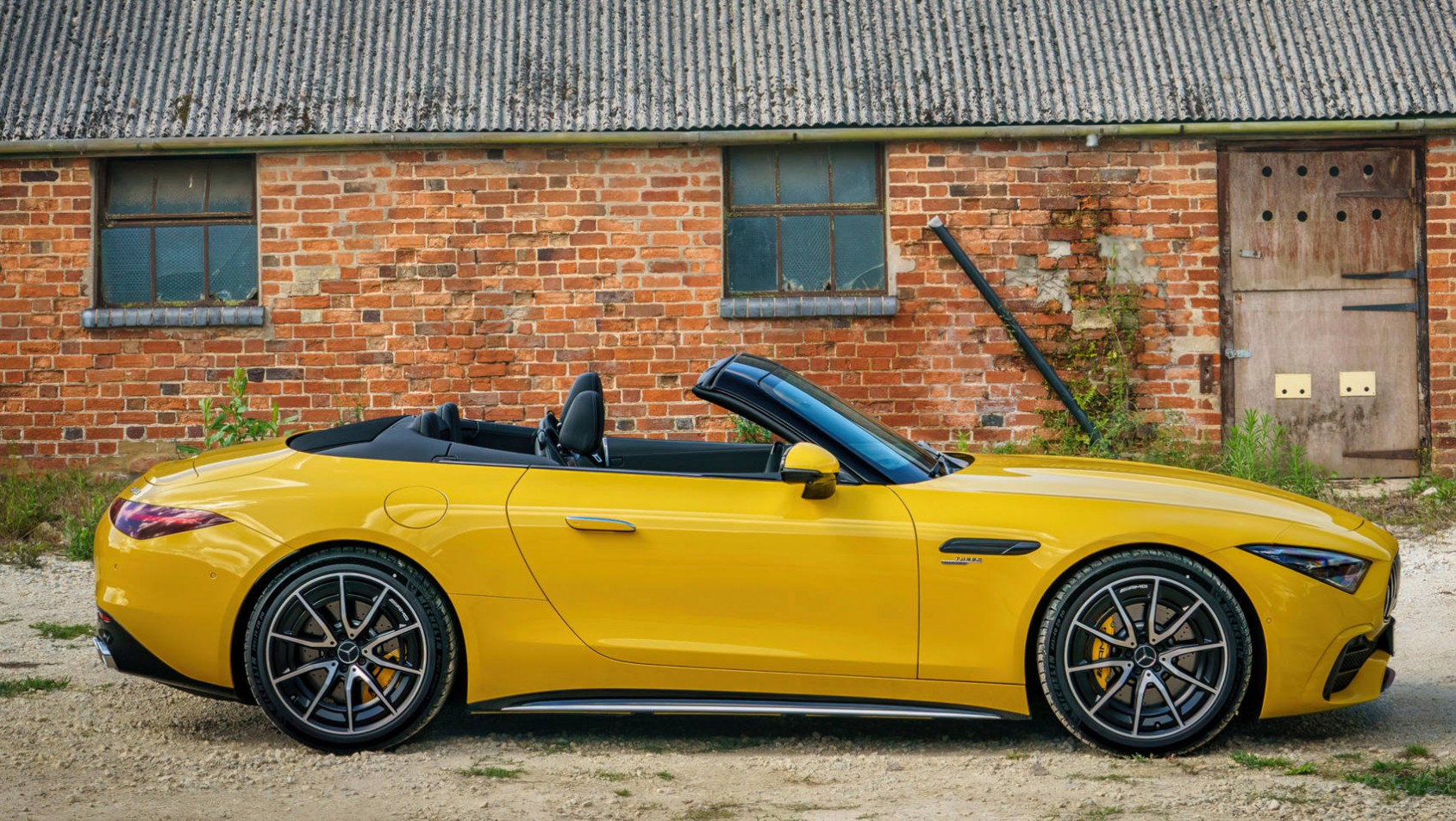 2023 Mercedes-AMG SL43 profil