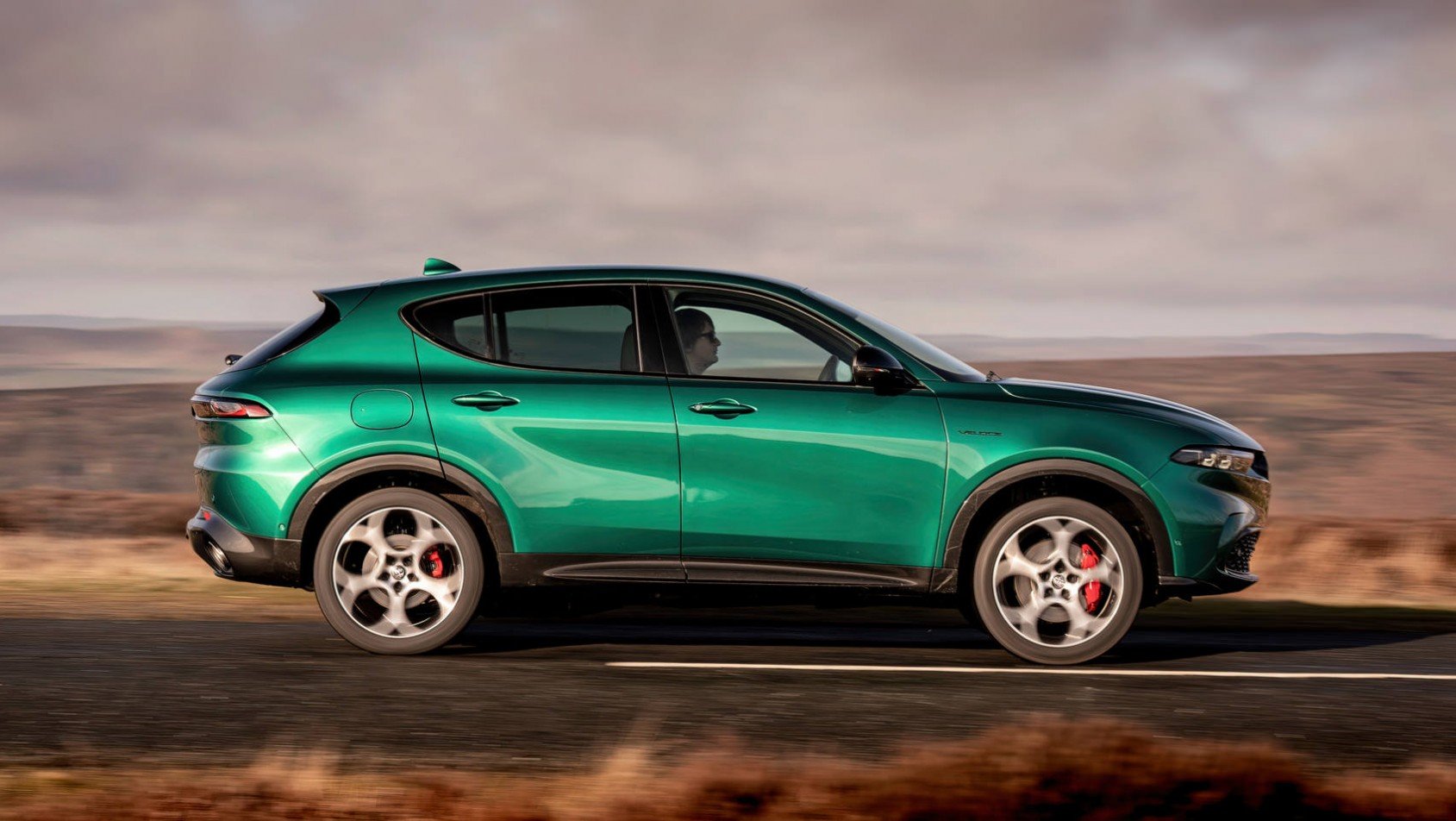 Alfa Romeo Tonale PHEV sylwetka