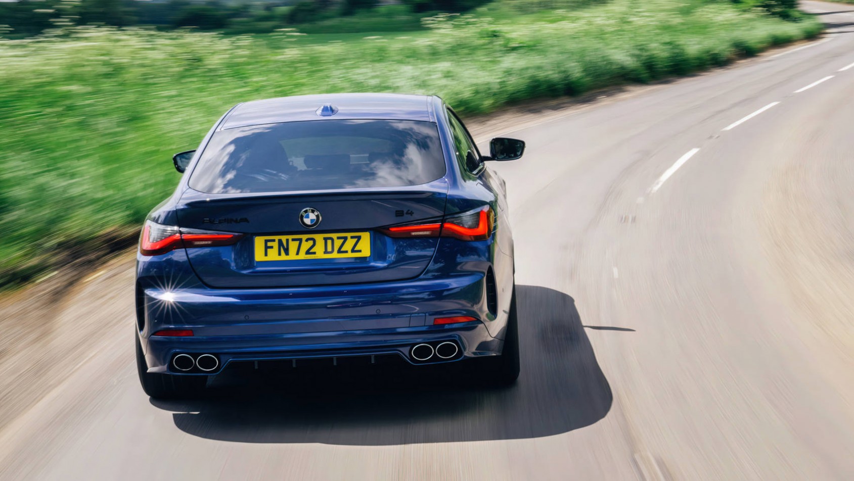 Alpina B4 Gran Coupe w zakręcie