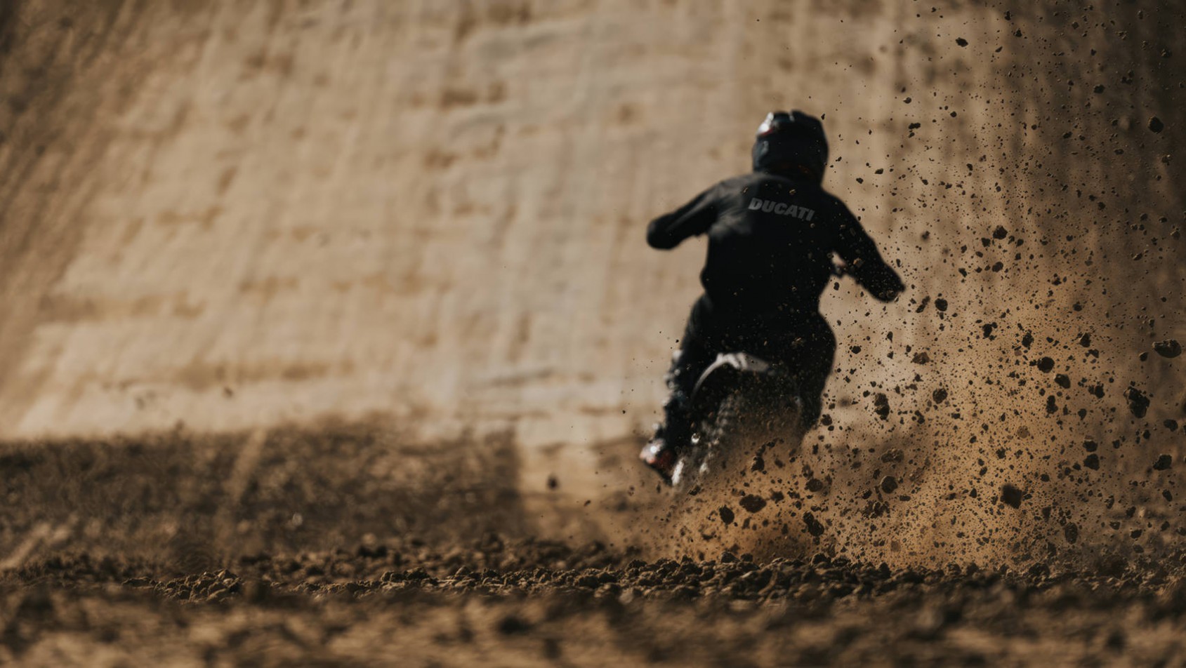 Ducati testuje swoje motocykle offroadowe