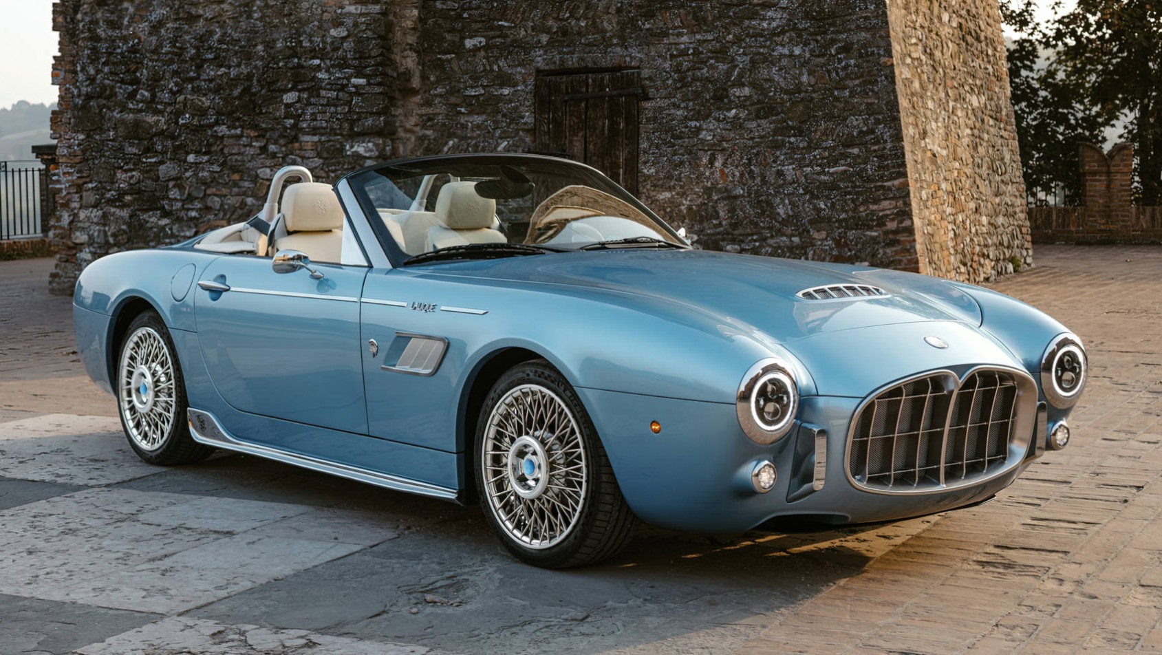 Ares Design Ares Wami Lalique Spyder stylizacja