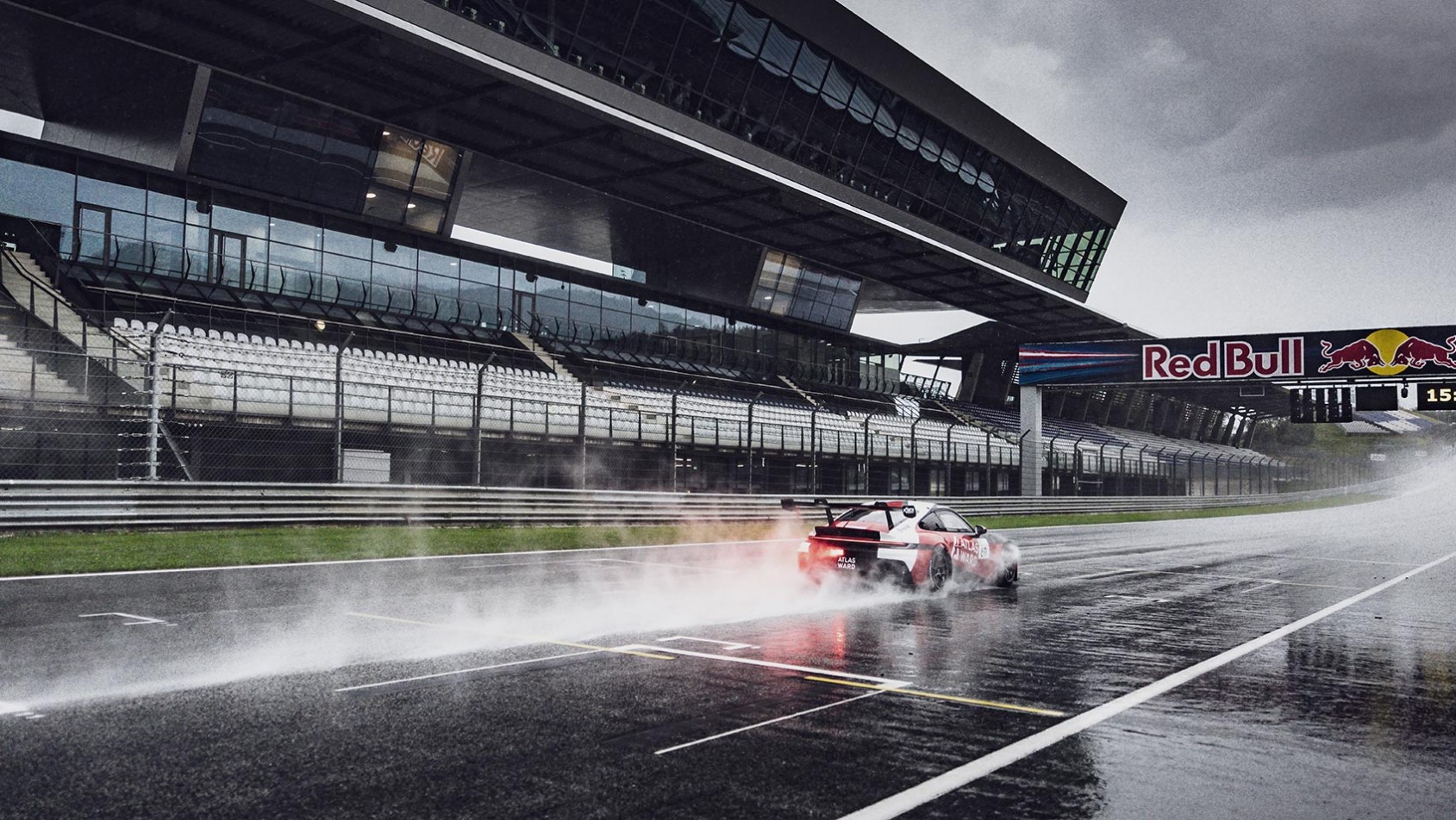 III runda Porsche Sports Cup Deutschland - Atlas Ward