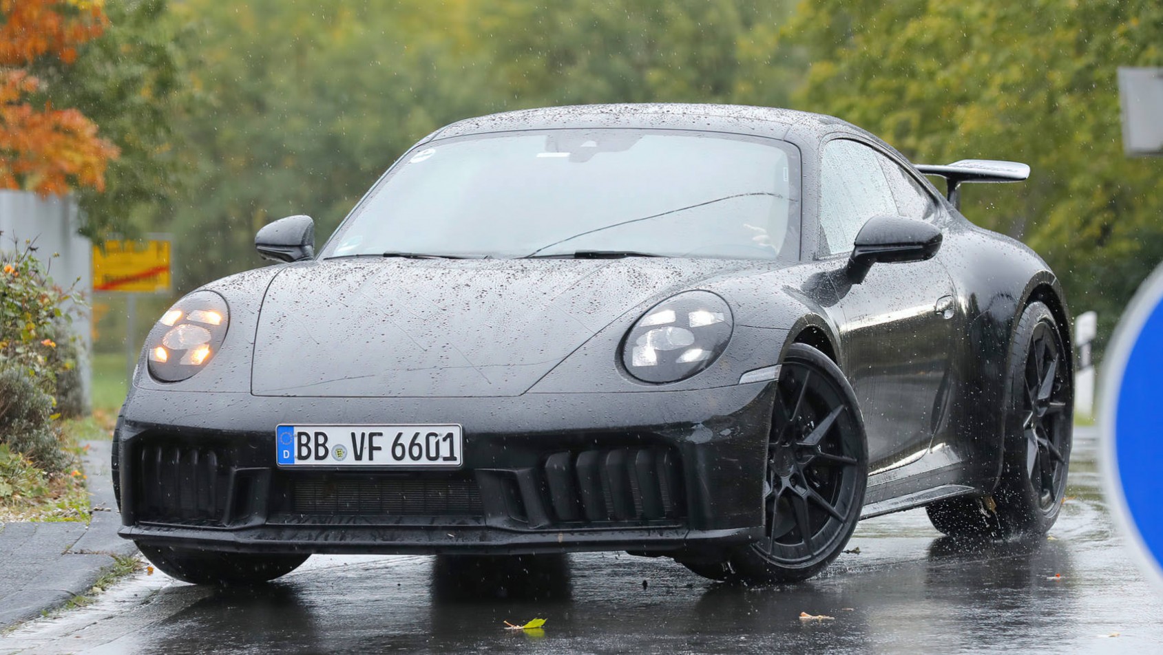 Porsche 911 992.2 lifting spyshot przód