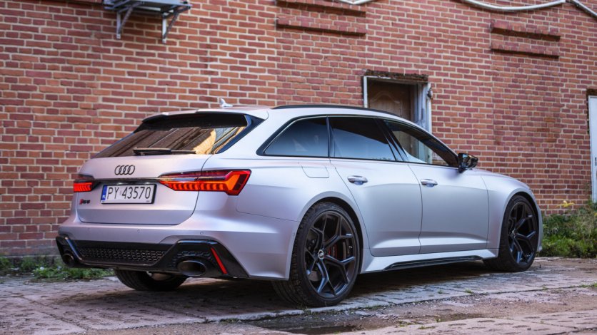 Audi RS6 Performance test
