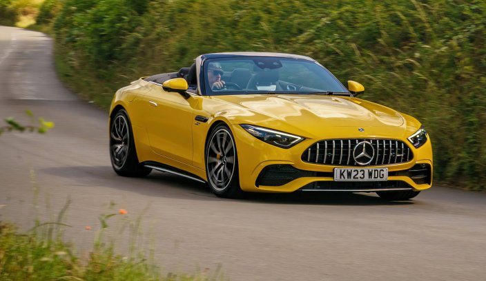 2023 Mercedes-AMG SL43 test