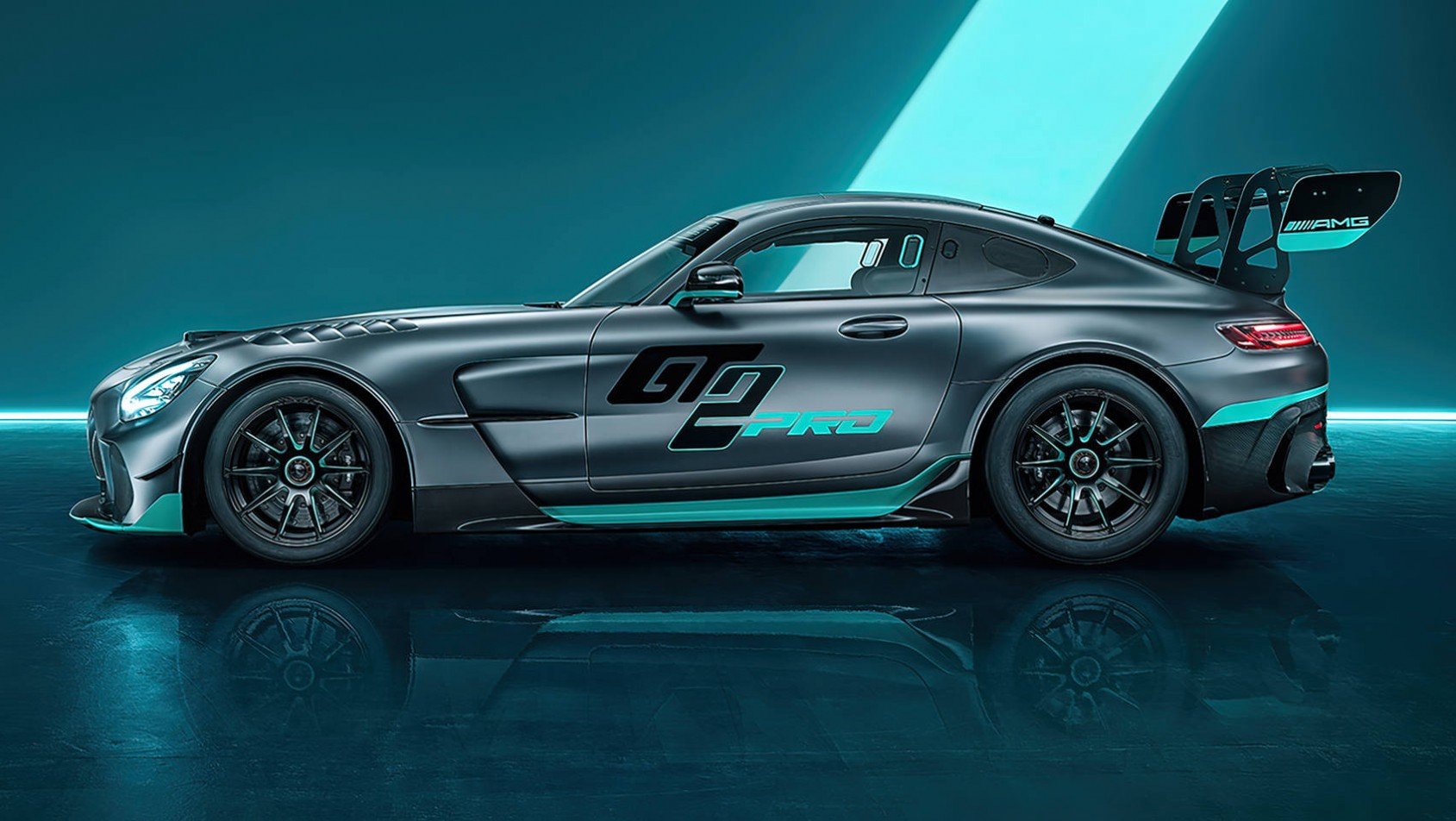 Mercedes-AMG GT2 Pro sylwetka