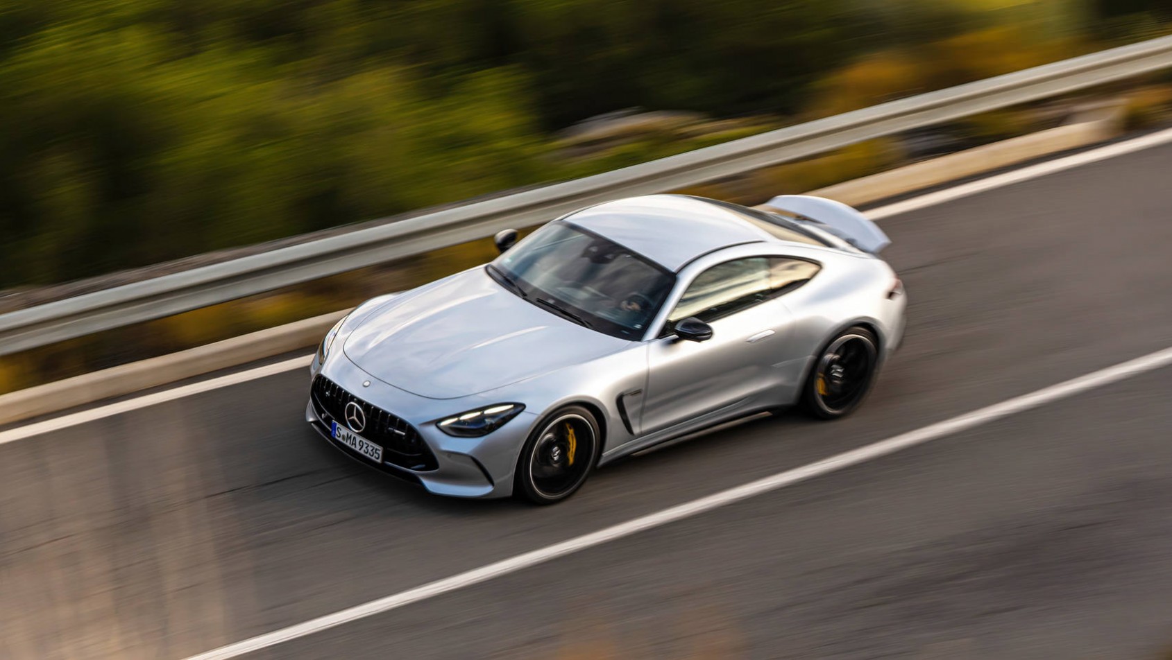 Mercedes AMG GT 2023 Mercedes AMG GT 63 z góry