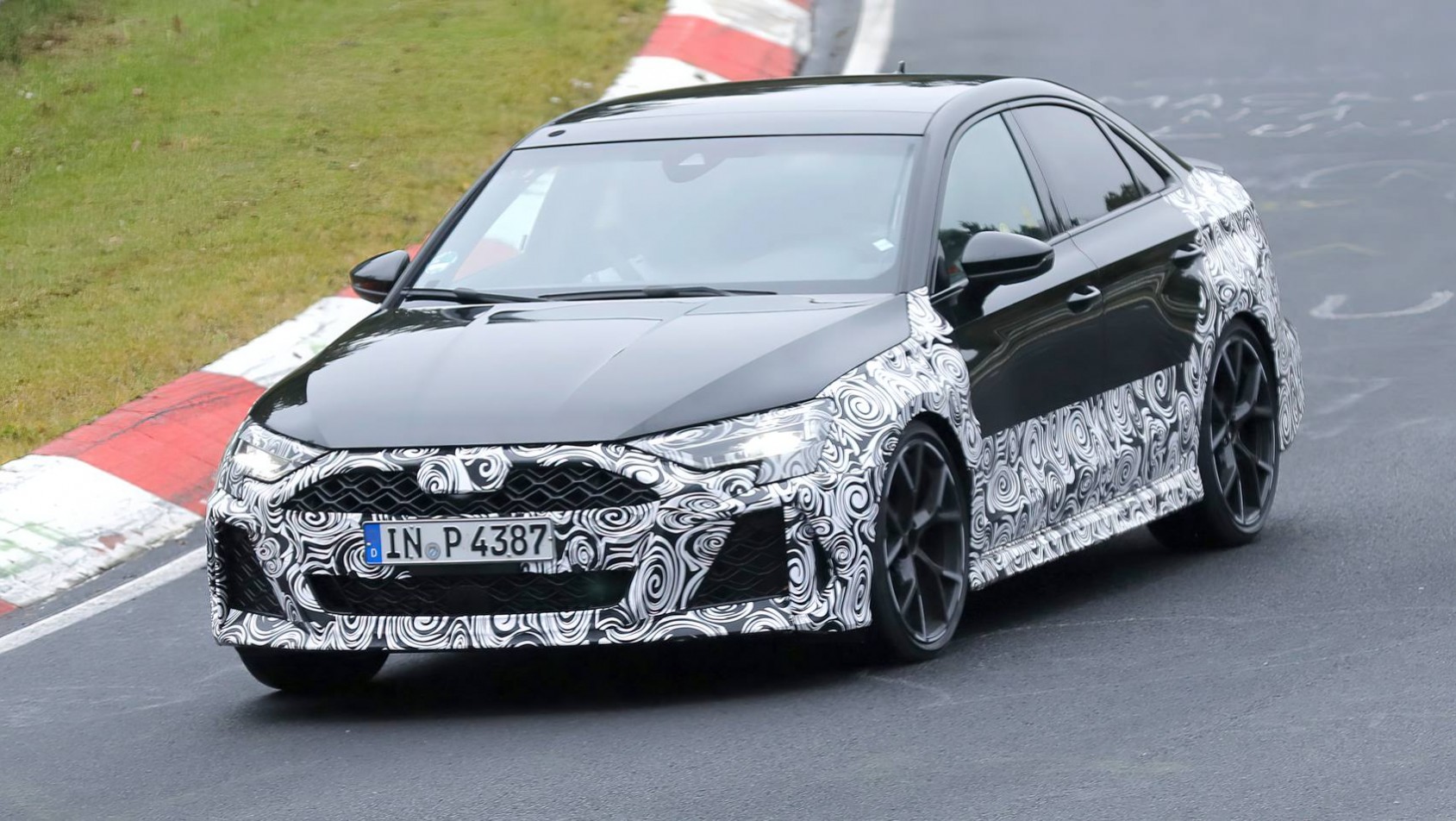 Audi RS3 Audi RS3 8Y lifting 2024 spyshot przód