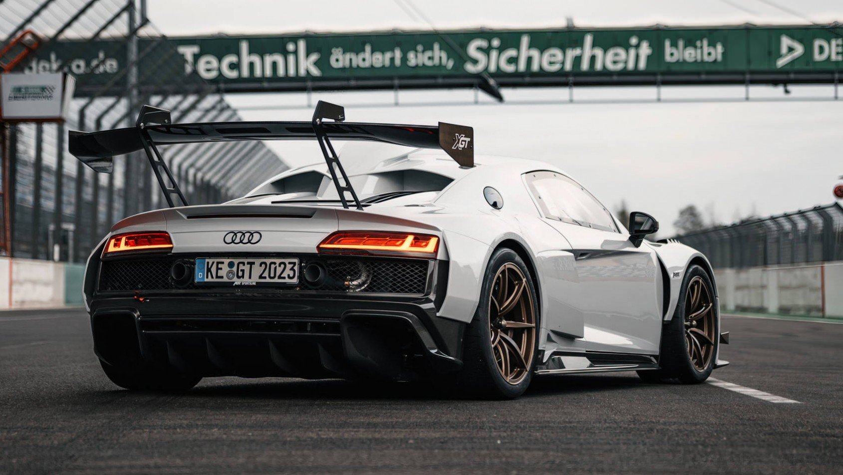 Abt XGT Audi R8 GT2 skrzydło