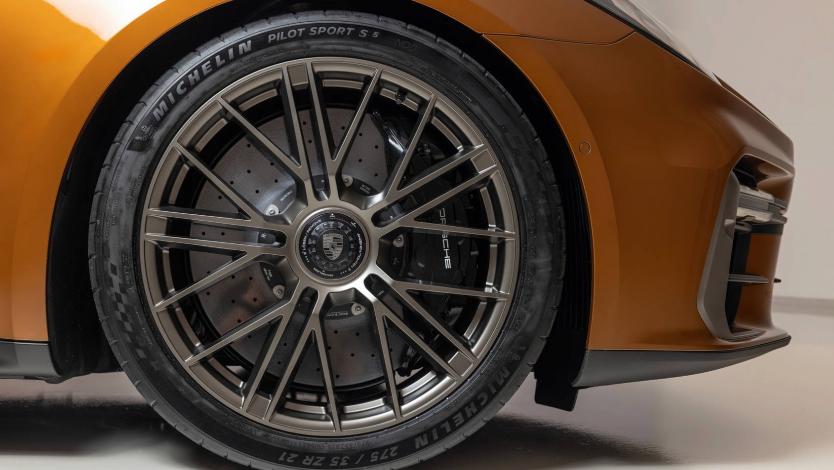 2023 Porsche Panamera lifting felgi