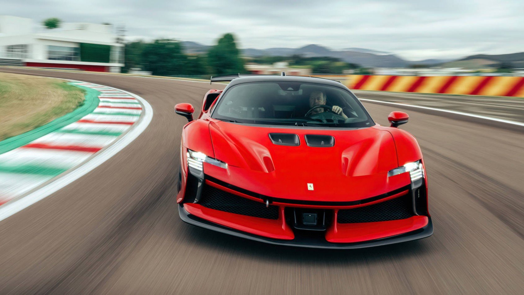 Ferrari SF90 XX Stradale fiorano
