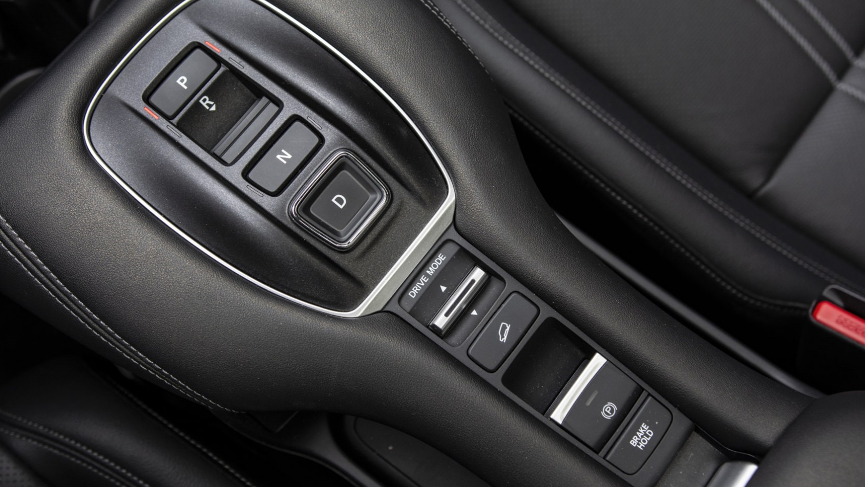 Honda ZR-V tunel środkowy