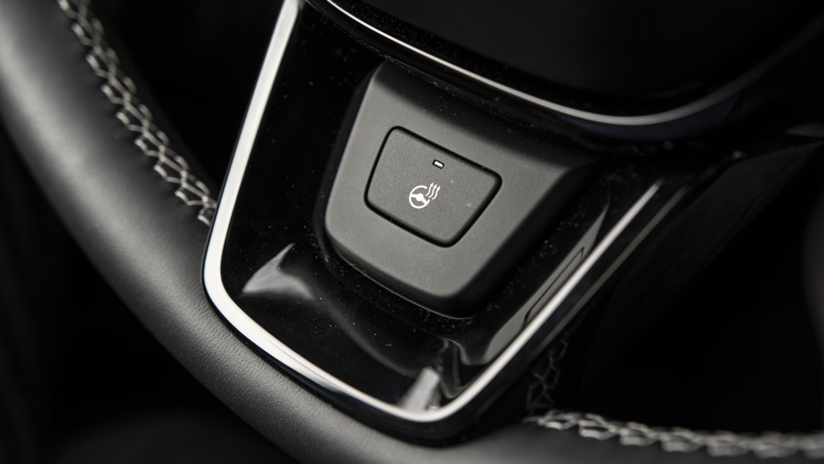 Honda ZR-V podgrzewanie kierownicy