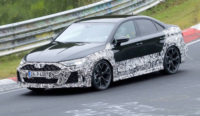 Audi RS3 8Y lifting 2024 spyshot