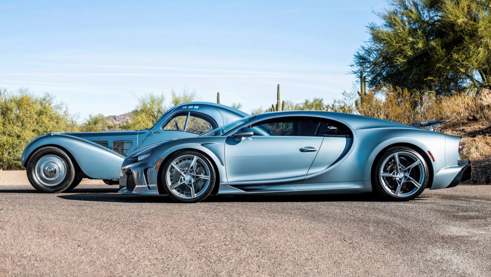 Bugatti Chiron Super Sport 57 One of One wraz z Type 57 SC Atlantic