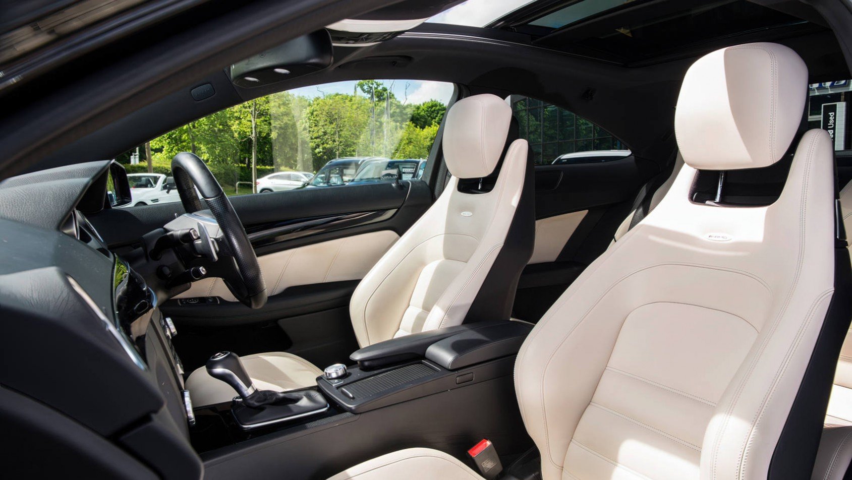 Mercedes-AMG C63 Mercedes-Benz C63 W204 poradnik fotele