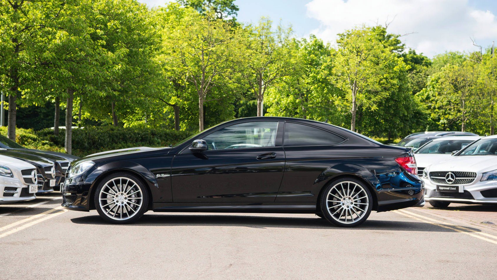 Mercedes-AMG C63 Mercedes-Benz C63 c204 coupe linia boczna