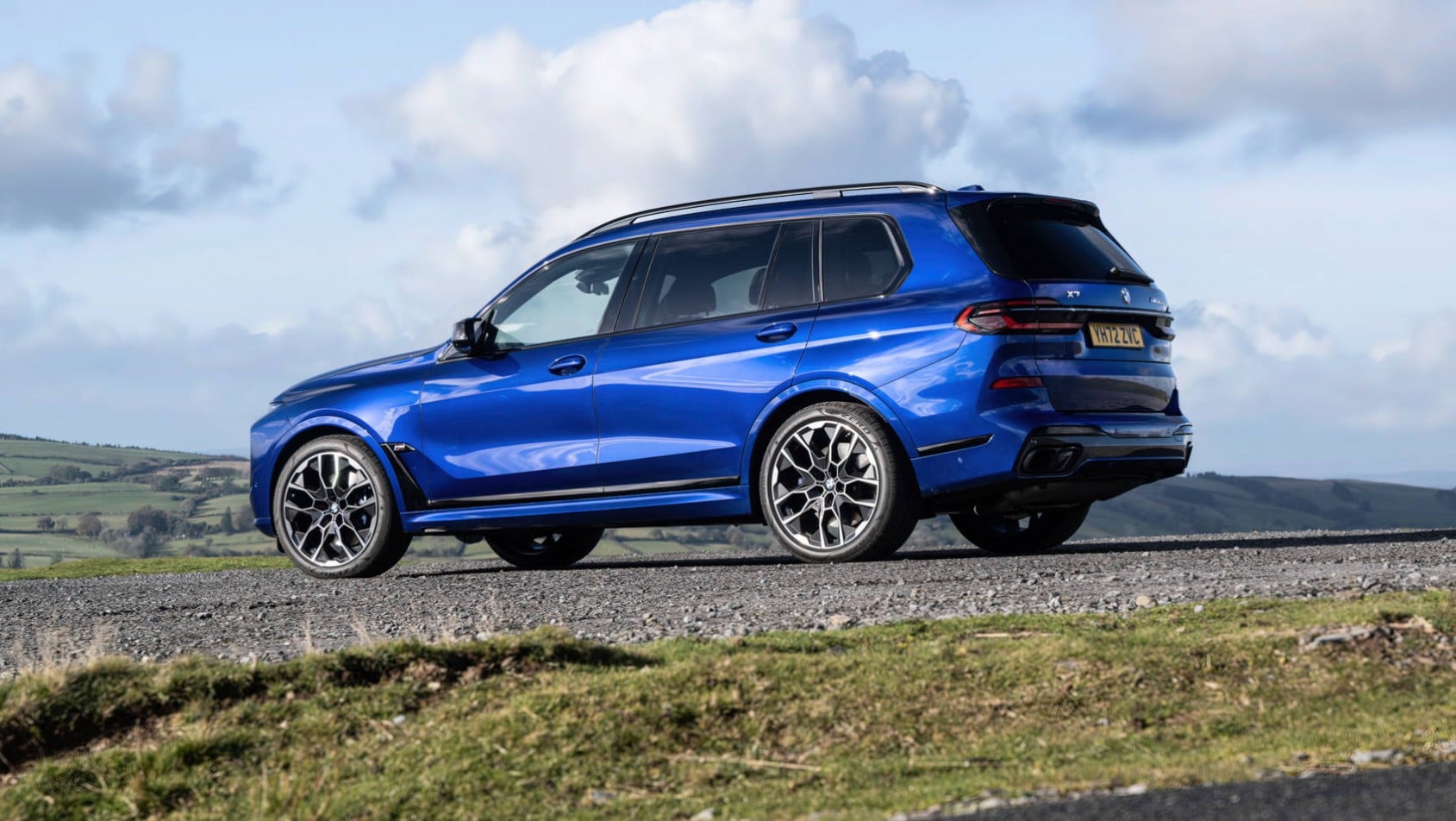 BMW X7 M60i design tył