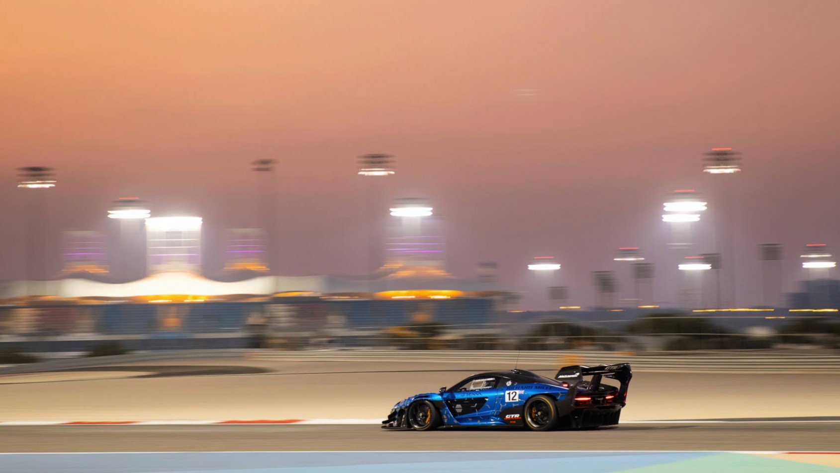McLaren Senna GTR w bahrajnie