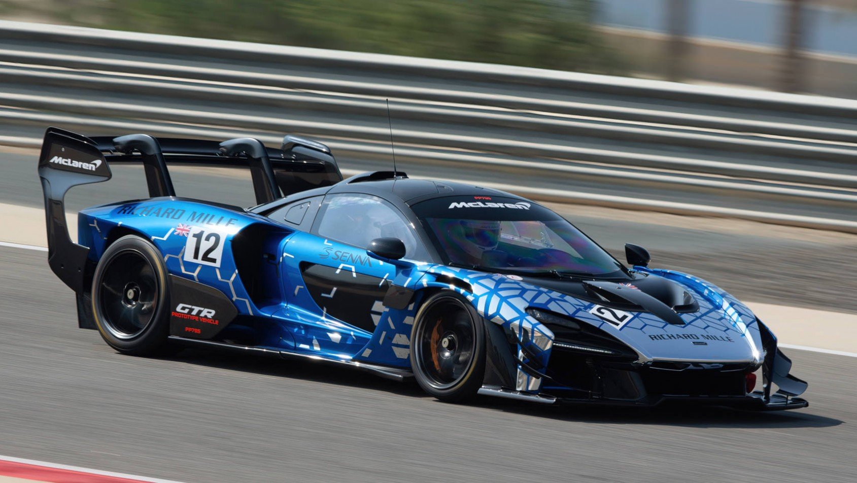 McLaren Senna GTR dynamiczne