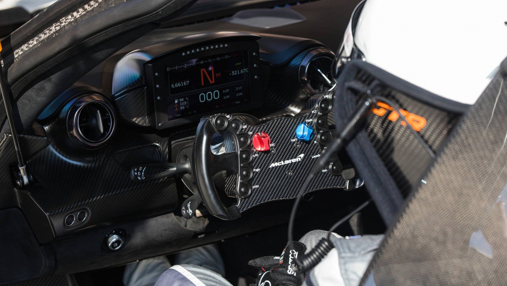 McLaren Senna GTR kierownica