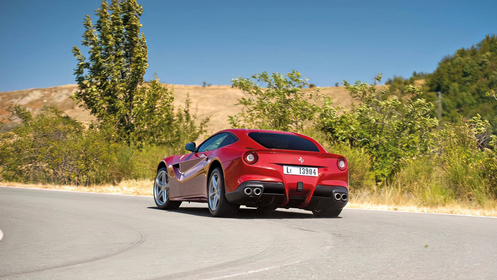 Ferrari F12 poradnik kupującego jazda