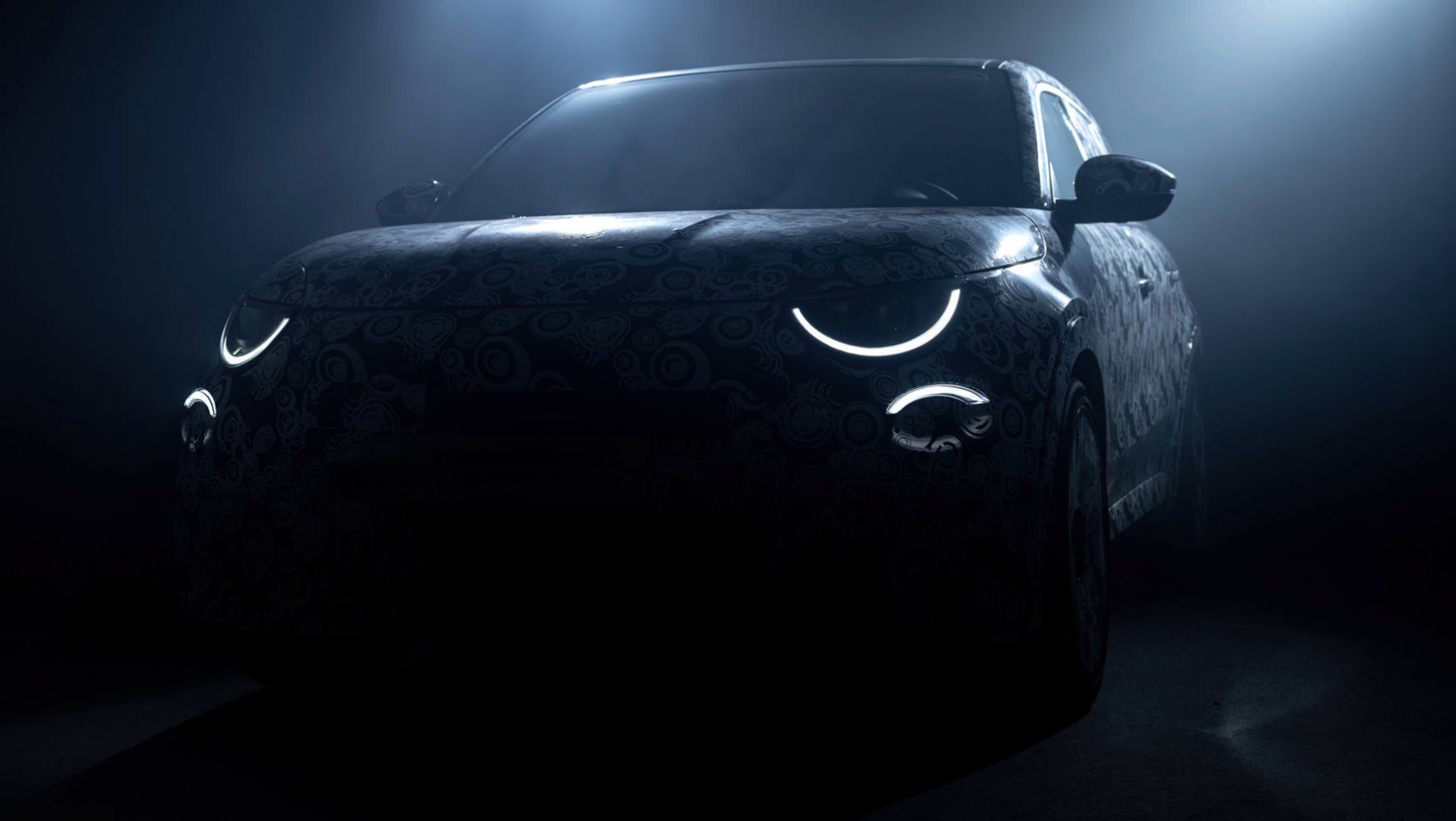 Abarth 600e teaser przód