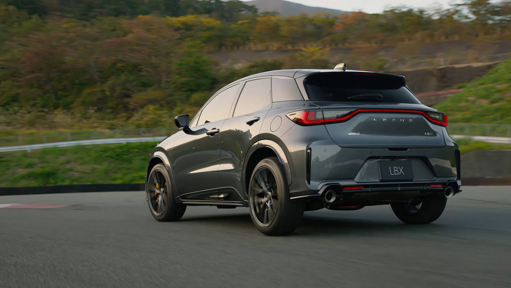 Lexus LBX Morizo RR tył