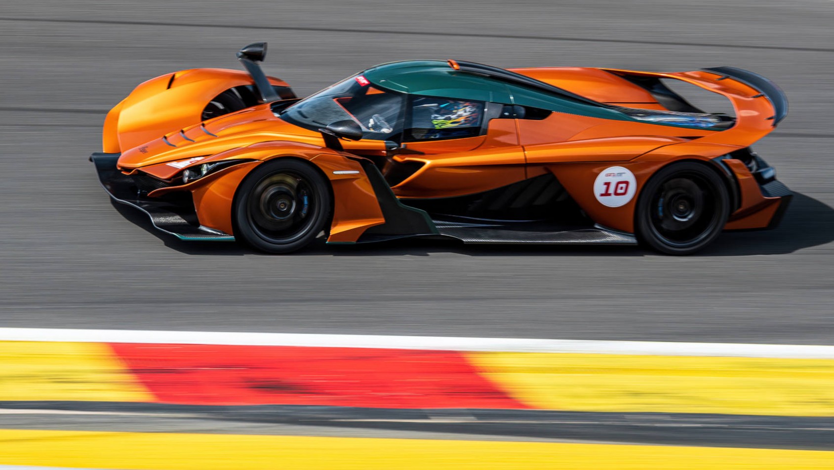 Praga Bohema sylwetka dynamiczne