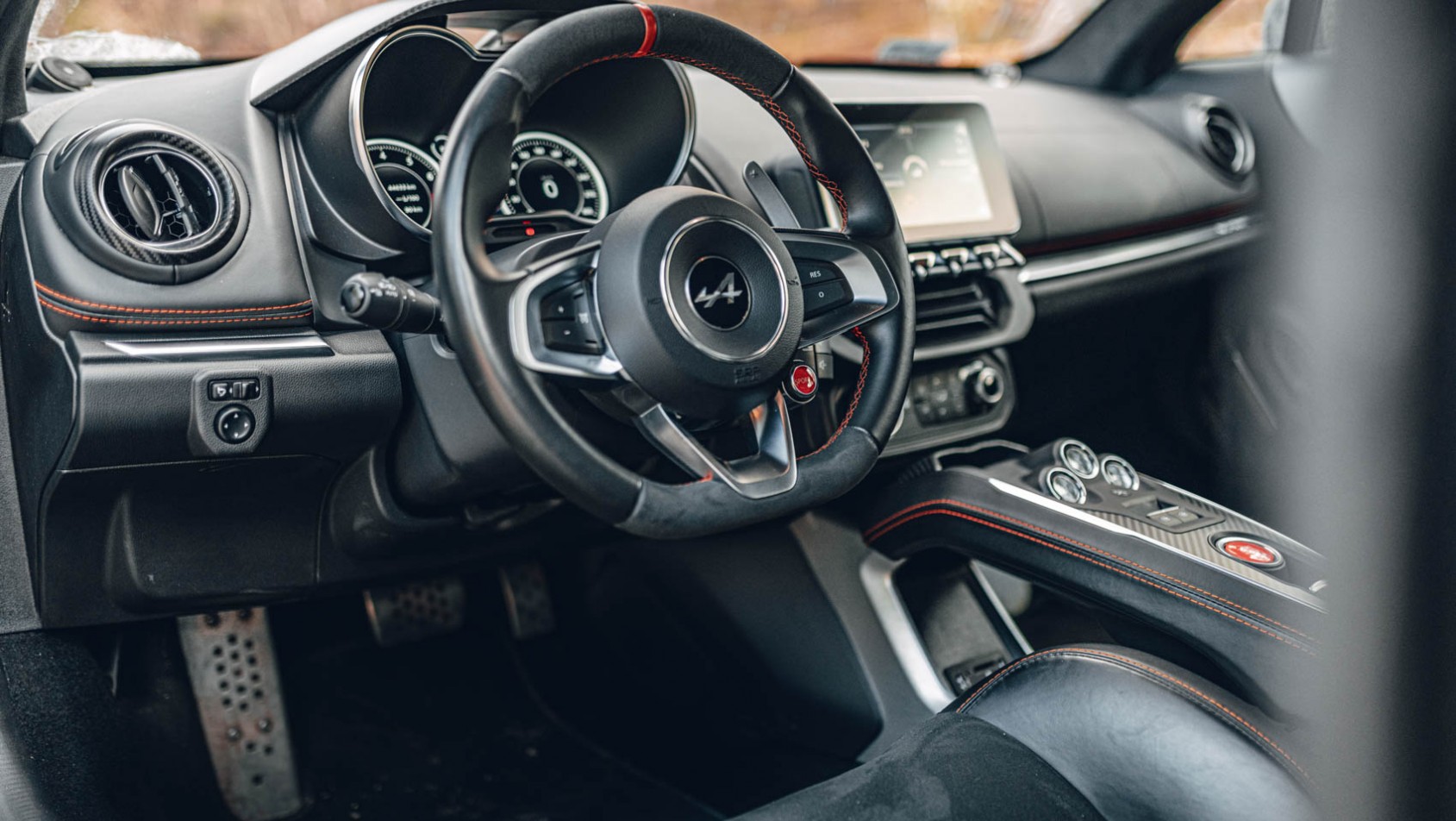 Alpine A110S wnętrze