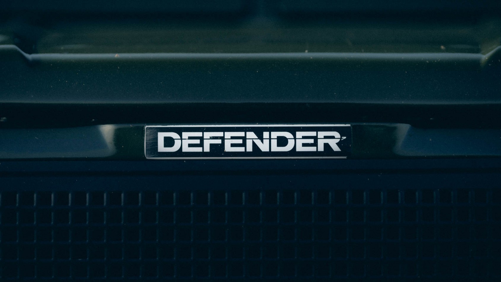 defender land rover defender od przodu