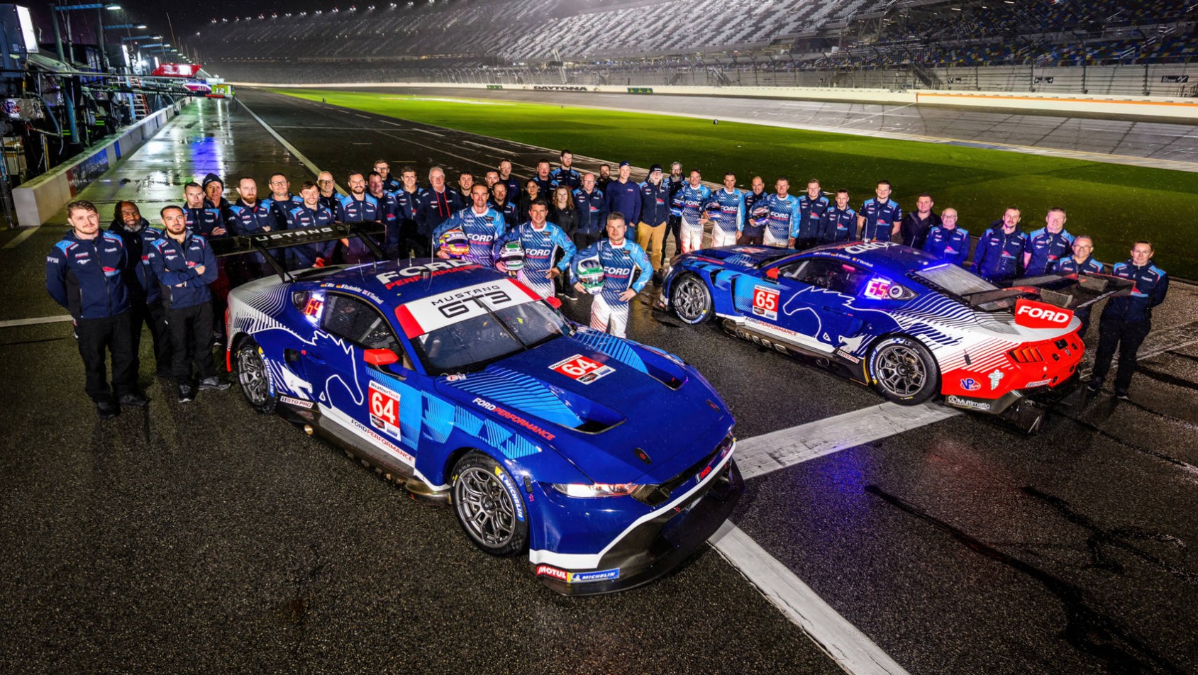 Ford Mustang GT3 Daytona 24h zespół