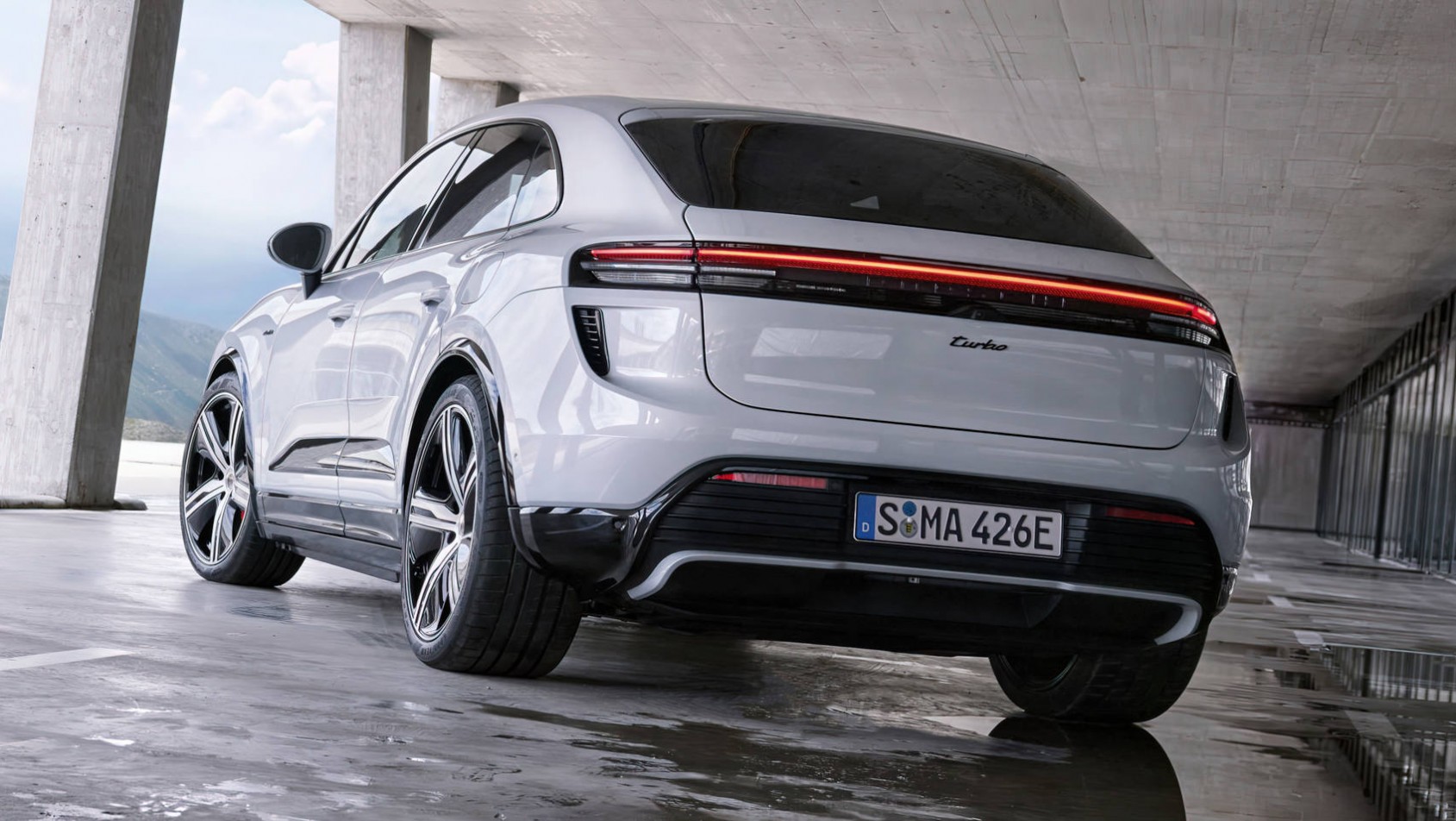 Porsche Macan Porsche Macan EV 2024 tylny pas