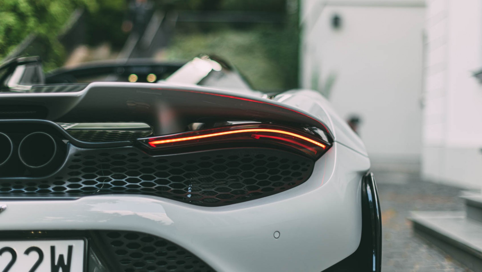 McLaren 765LT Spider detal lampa tył