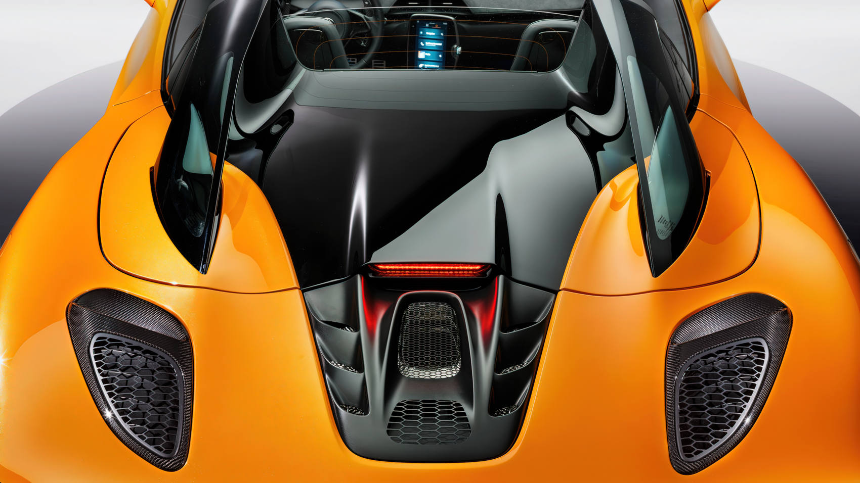 McLaren Artura Spider 2025 pokrywa silnika