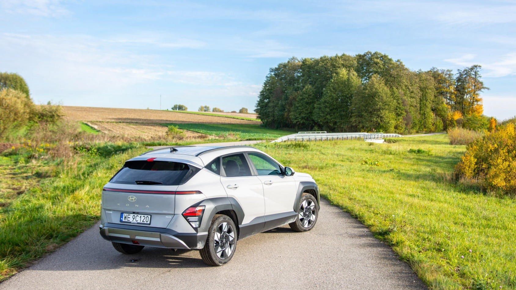 Hyundai Kona II prawy tył