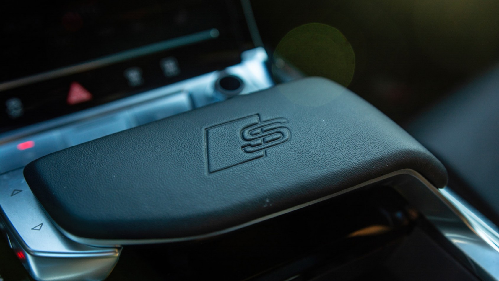 Audi SQ8 Sportback e-tron detal wnętrza