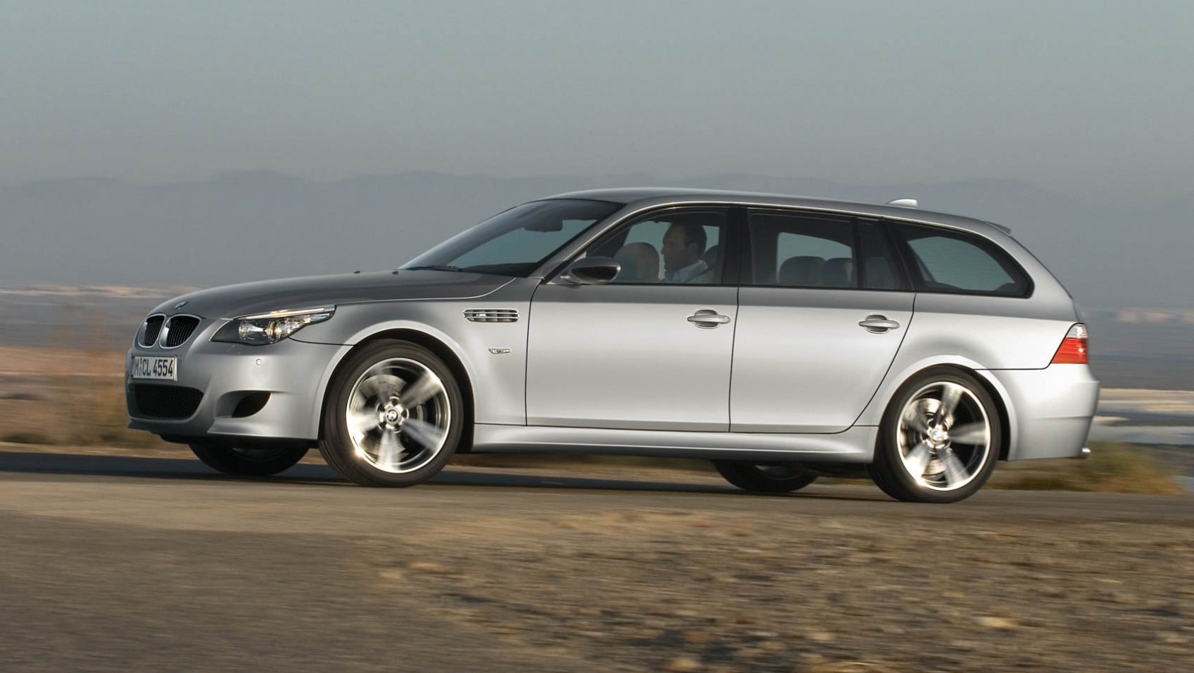 2007 BMW M5 Touring E61 poradnik