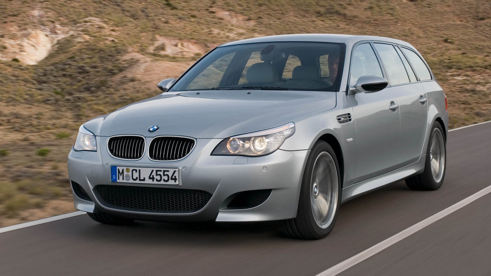 BMW M5 Touring E61 przód