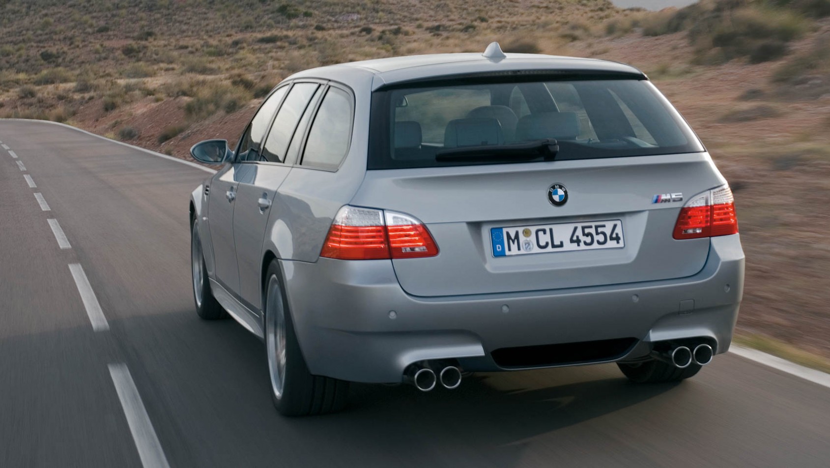 BMW M5 Touring E61 tył